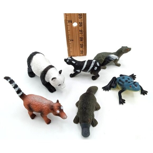 Animal Figures Set Panda Platypus Frog Ring Tailed Lemur Otter Skunk Toys - Picture 2 of 11
